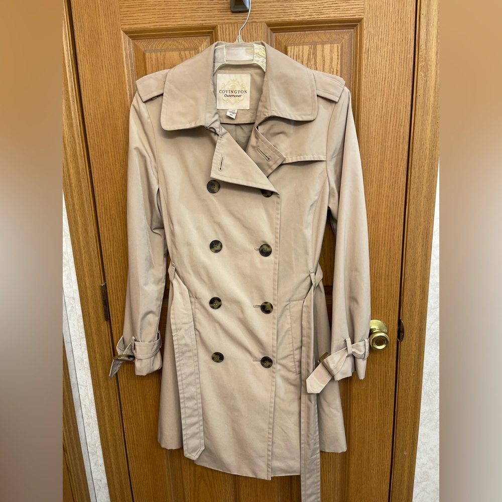 Covington Women's Tan Trench Coat